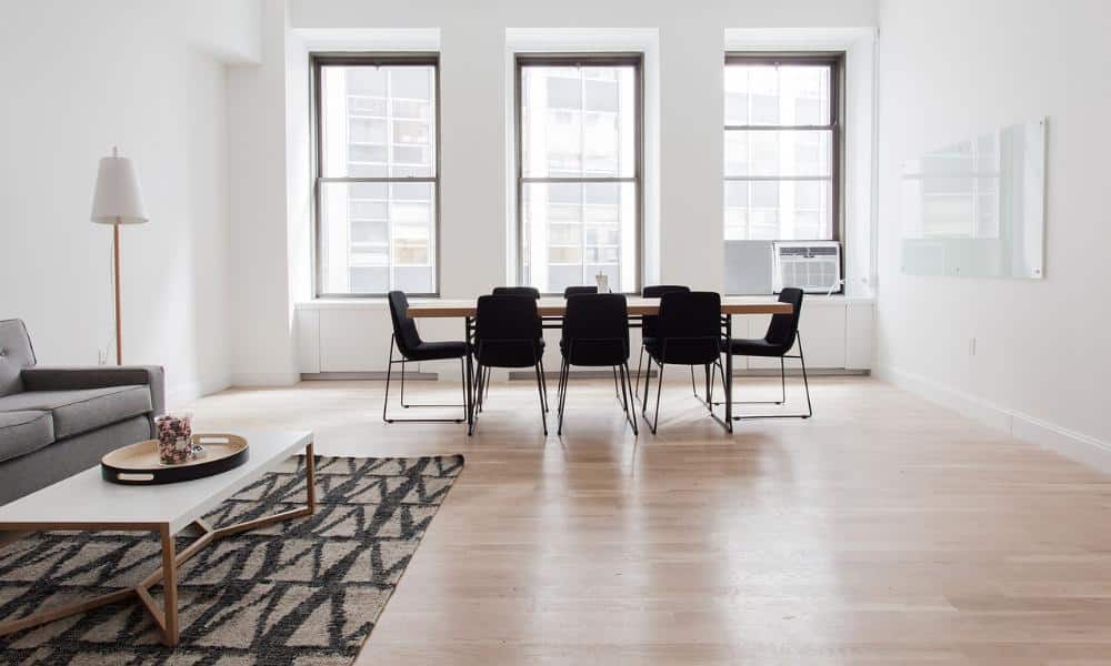 Rolety rzymskie czy tradycyjne – co wybrać?