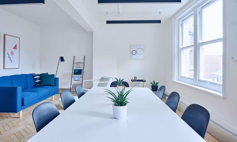 Kolor zasłon – jak dopasować go do wnętrza?